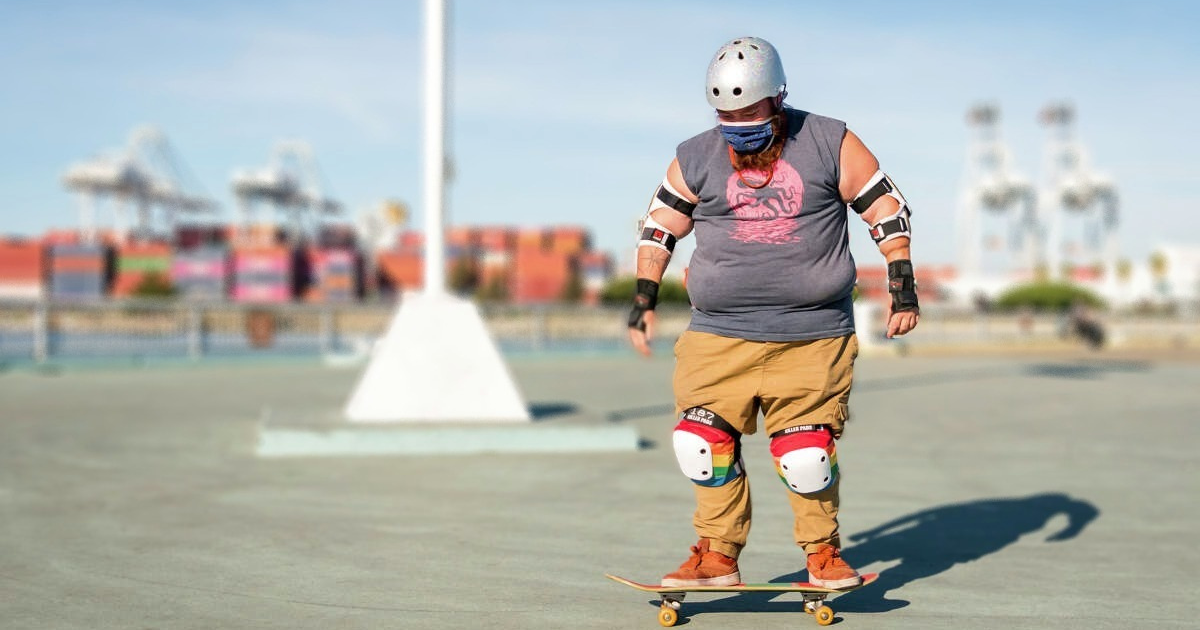 fat man skateboarding